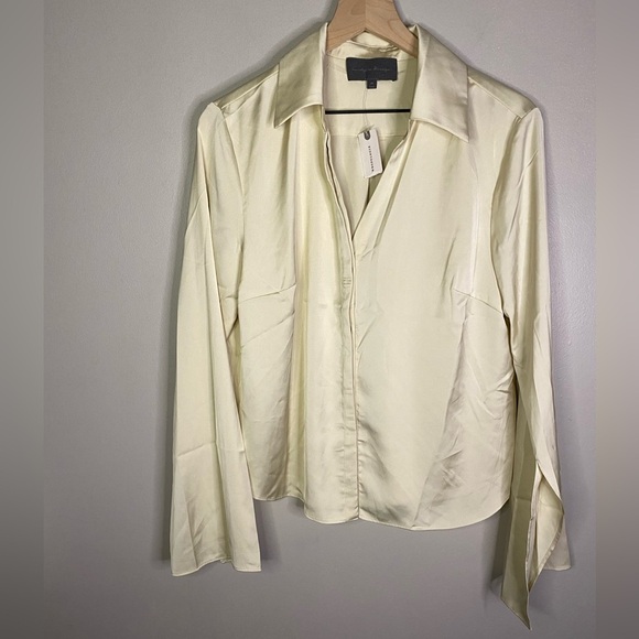 Sunday in Brooklyn Silky Buttondown Size medium cream neutral off white holiday - Picture 1 of 11